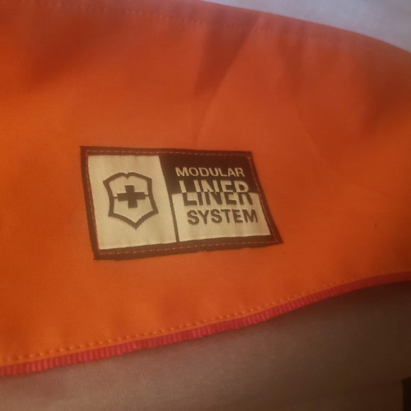 VICTORINOX ORANGE RAINCOAT SIZE XXL - Picture 4 of 5
